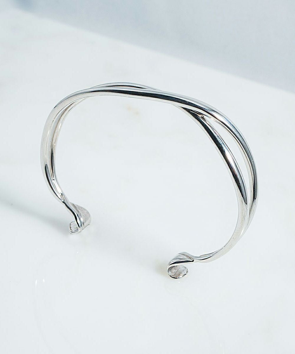 MATOW マトウ SHIKI CROSS BANGLE / SILVER レディース 腕時計