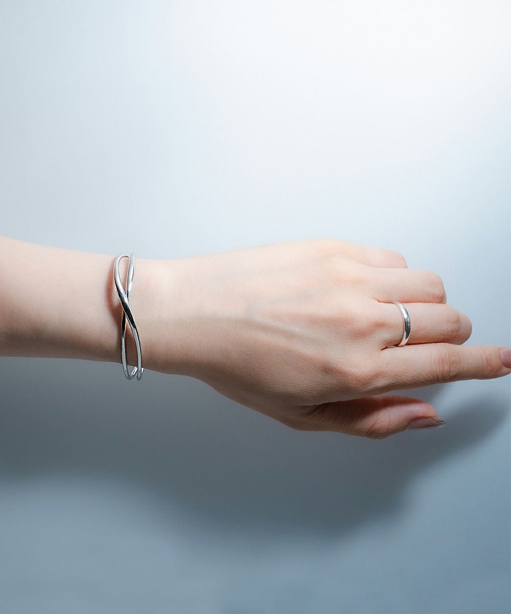 MATOW マトウ ［予約販売 6月末入荷予定］SHIKI CROSS BANGLE / SILVER